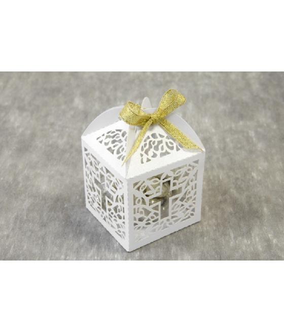  Boites en carton avec dentelle et croix 