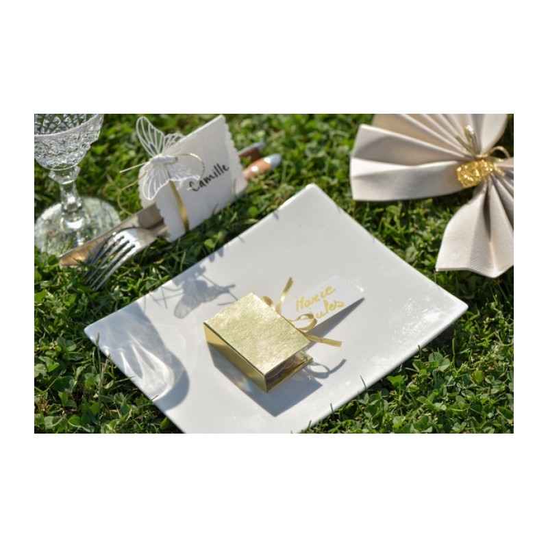BoÃ®te livre Blanc Sachet de  piees 