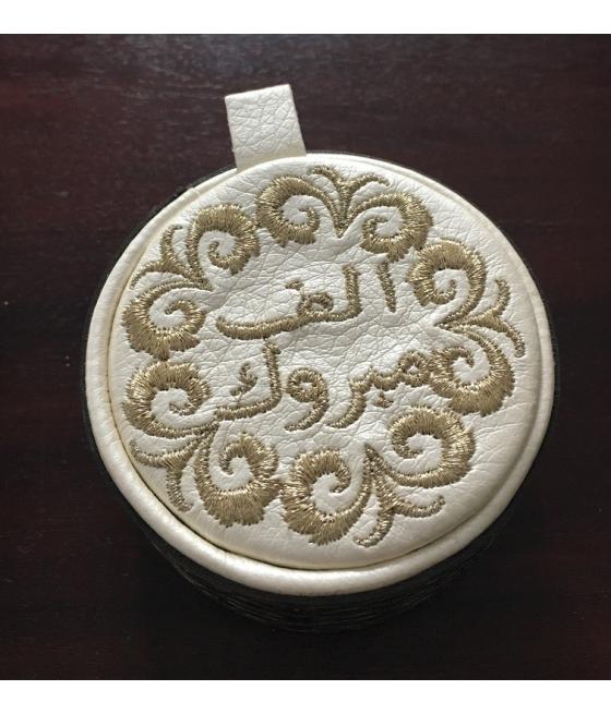 Boite à dragées ronde en cuir avec fil dorée