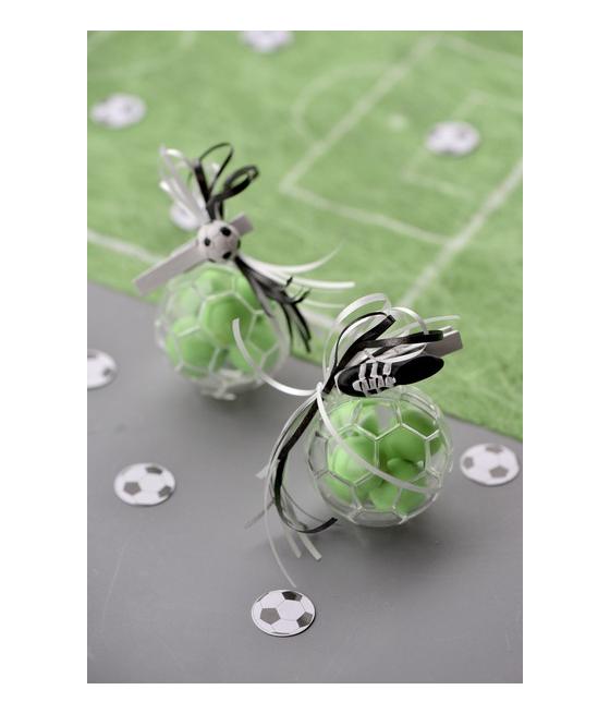 4 ballons de foot en plexi