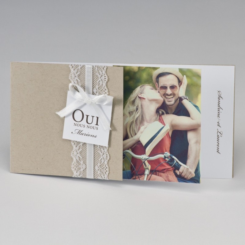 Faire-part Kraft avec une touche de dentelle