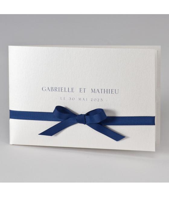 Faire-part sobre avec ruban bleu