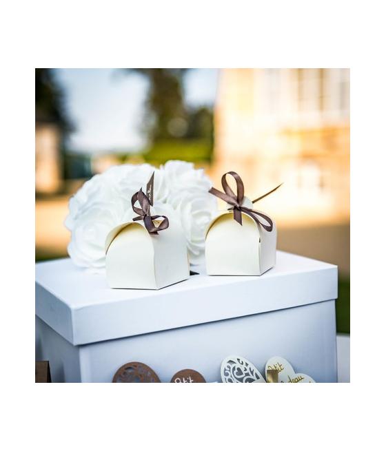 boites arrondies blanches