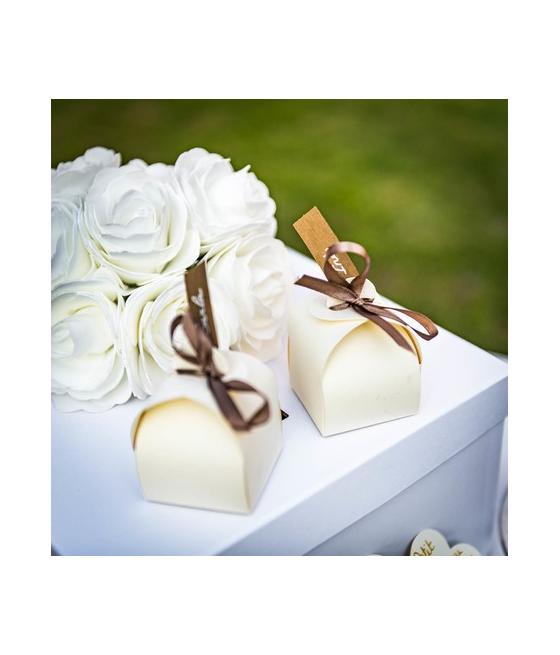 boites arrondies blanches