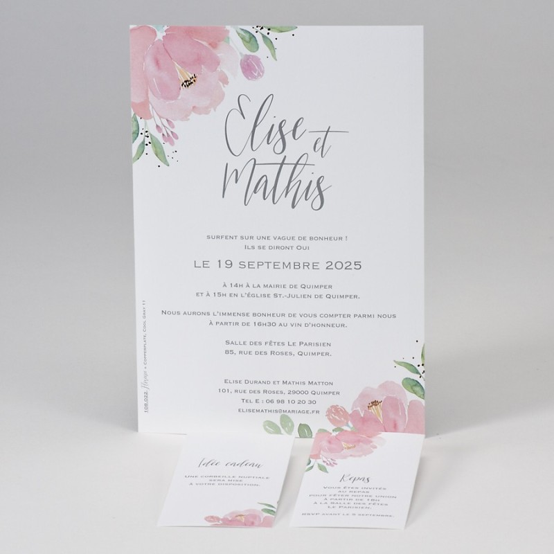 Faire-part avec fleurs rose et cartes d'invitation