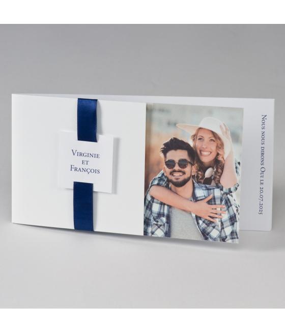 Faire-part blanc avec ruban bleu