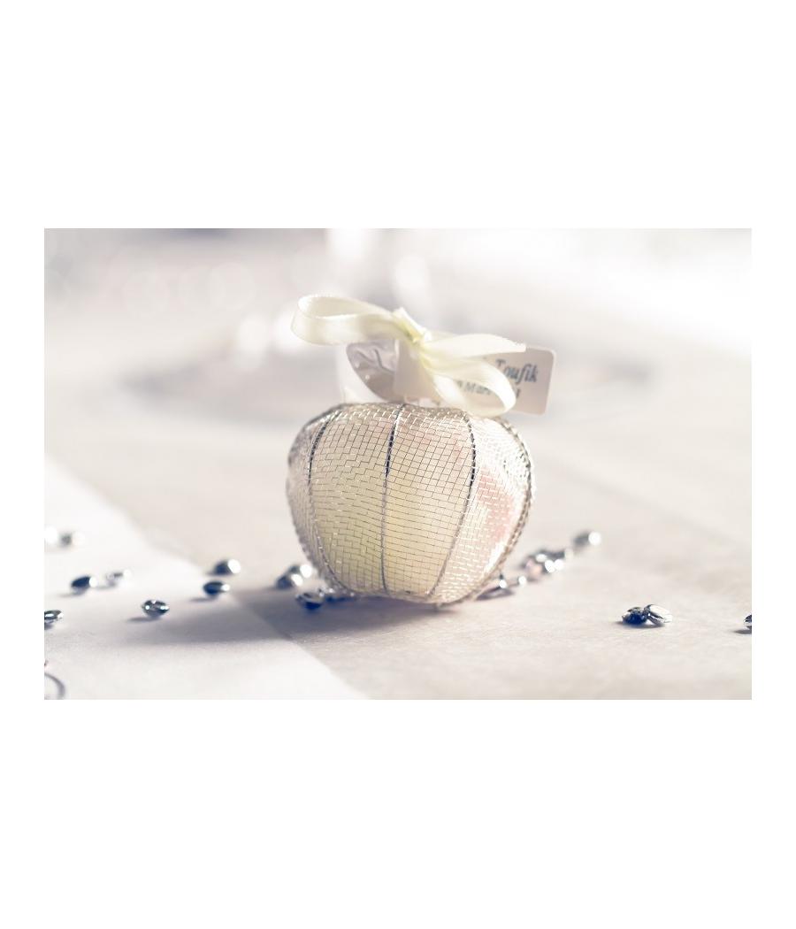 Pomme en fer forgé argentée