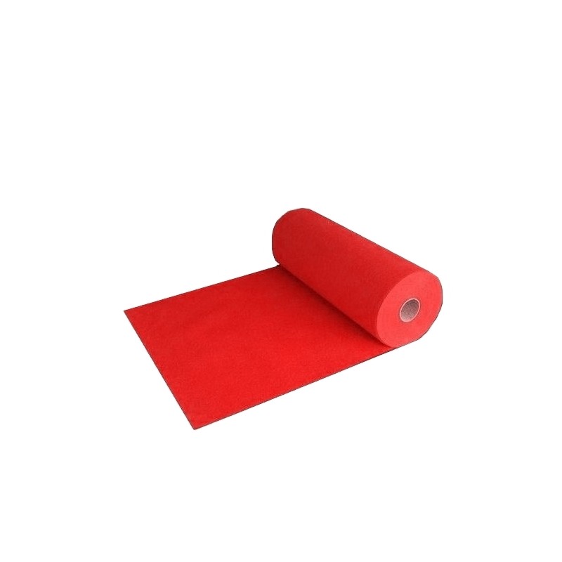 Tapis rouge avec film de protection et ignifugé.