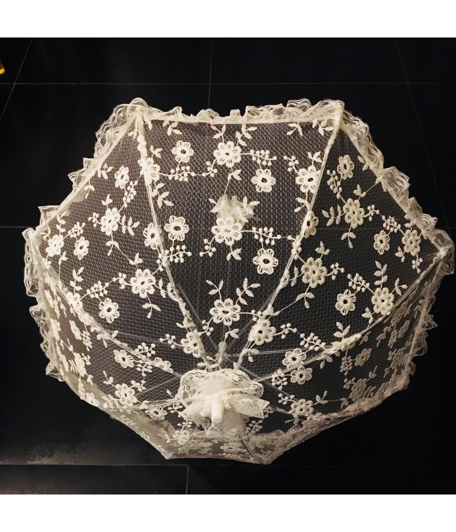 Ombrelle en dentelle blanche 