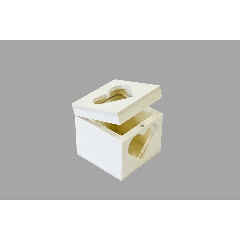 Boite en bois carree "cÅ“ur ajoure" 