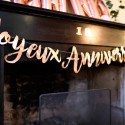 guirlande joyeux anniversaire rose