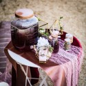 Chemin de table dentelle retro rose