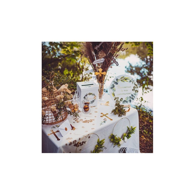 Chemin de table Communion colombe et eucalyptus tissu et or