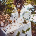 Chemin de table Communion colombe et eucalyptus tissu et or