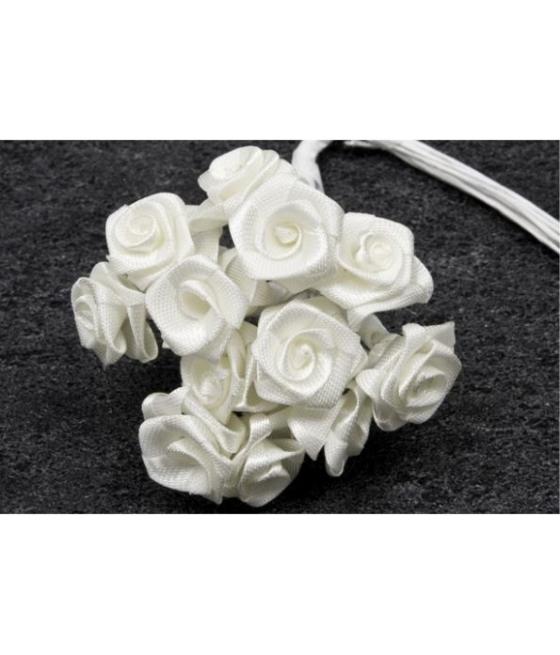 Mini-roses en satin blanc