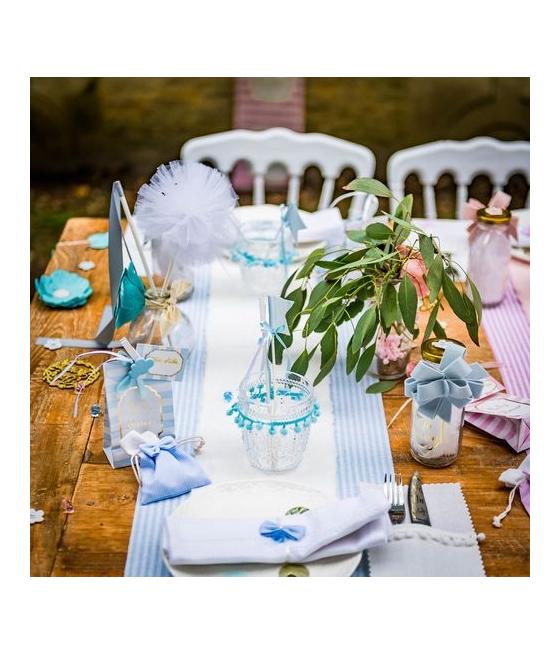 Confettis en papier ciel