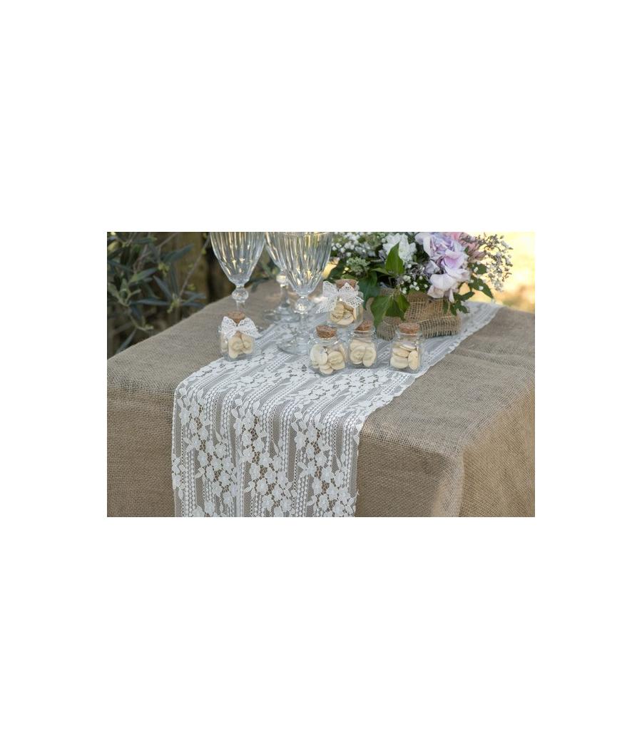 Chemin de table dentelle
