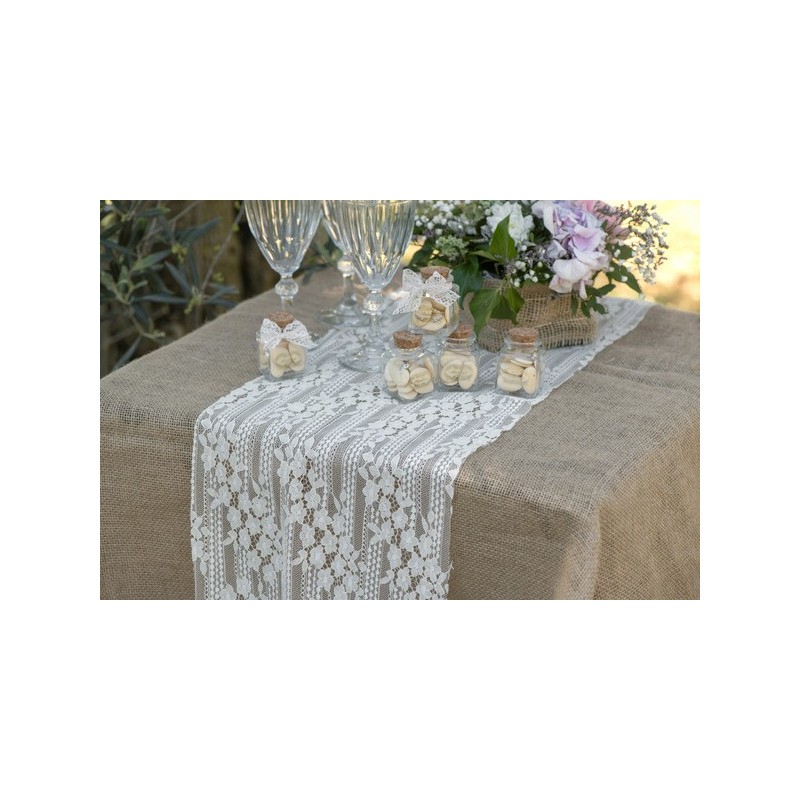 Chemin de table dentelle