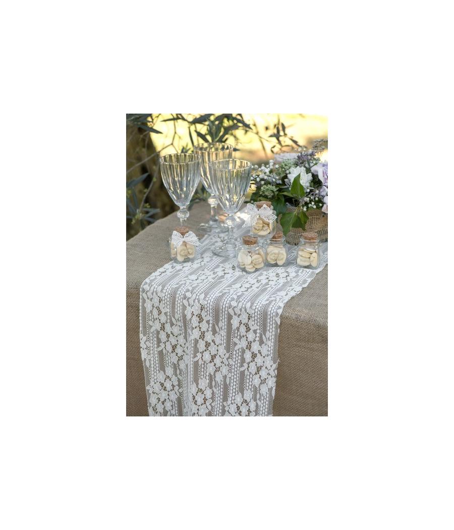 Chemin de table dentelle